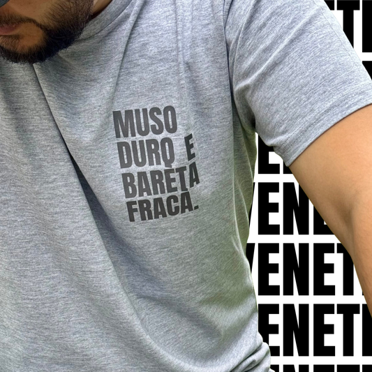 T-shirt MUSO DURO E BARETA FRACA